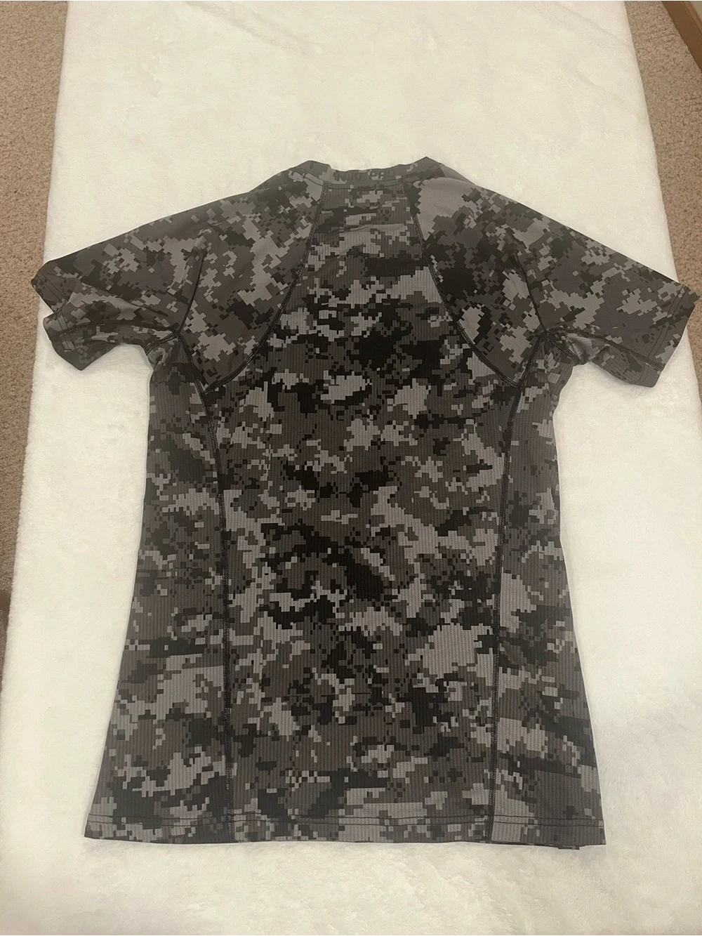 Nike Pro Hypercool Fitted Digital Camo Short Sleeve Shirt - Medium